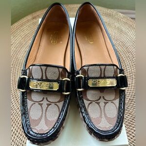 Coach Felisha Loafers, Size 8.5, in almost new condition